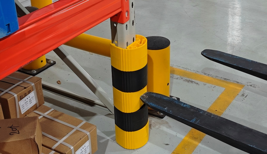 Plastic upright protector